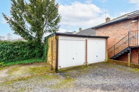 117-119DoncasterRoad(Exterior)(5of6).jpg