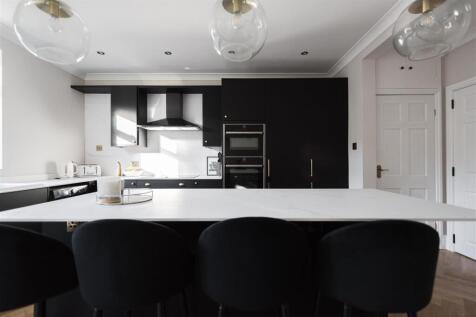 330MiddlewoodRoad(Interior)-10.jpg