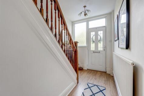 330MiddlewoodRoad(Interior)-1.jpg