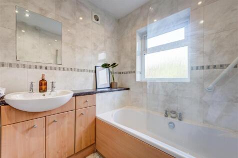 330MiddlewoodRoad(Interior)-25.jpg