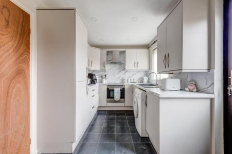 14LindsayRoad(Interior)-5.jpg