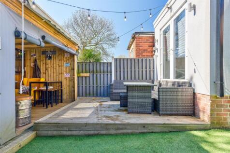 7FoxHillDrive(Exterior)(10of14).jpg