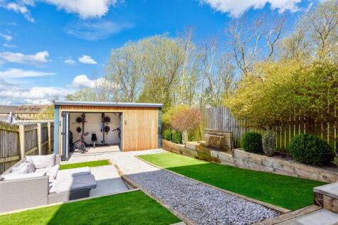 40LairdsWay(Exterior)(5of8).jpg