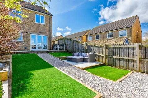 40LairdsWay(Exterior)(6of8).jpg