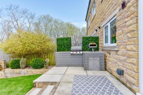 40LairdsWay(Exterior)(7of8).jpg