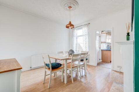 536DoncasterRoad(Interior)(6of20).jpg