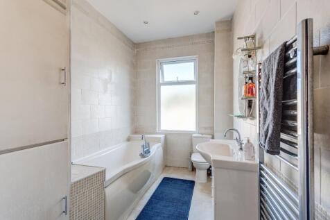 536DoncasterRoad(Interior)(11of20).jpg