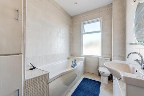 536DoncasterRoad(Interior)(12of20).jpg