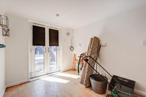 536DoncasterRoad(Interior)(19of20).jpg