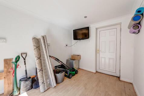 536DoncasterRoad(Interior)(20of20).jpg