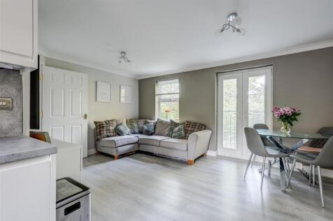 15GlenwoodHouse(Interior)-7.jpg