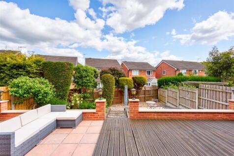 25OldHouseClose(Exterior)(4of7).jpg