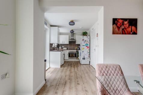 35FountainsCrescent(Interior)(9of28).jpg