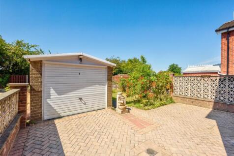 69BinstedWay(Exterior)(4of9).jpg