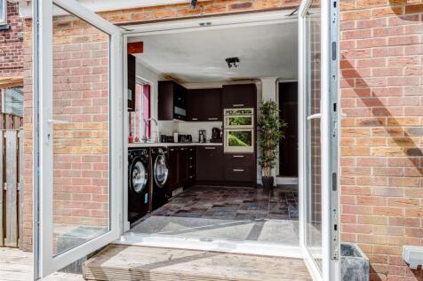 15CoultasAvenue(Interior)-7.jpg
