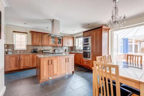 6NewtonVale(Interior)-8.jpg