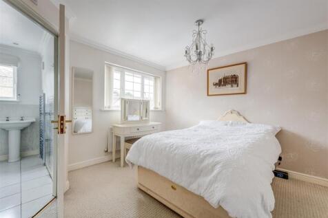 6NewtonVale(Interior)-18.jpg