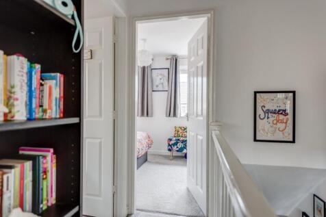 51CaldersCrescent(Interior)-16.jpg