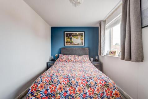 51CaldersCrescent(Interior)-18.jpg