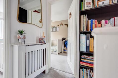 51CaldersCrescent(Interior)-20.jpg