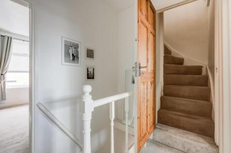 19PortseaRoad(Interior)-18.jpg