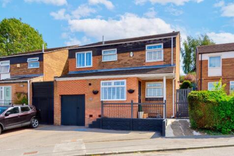 20WillowCrescent(Exterior)-1.jpg