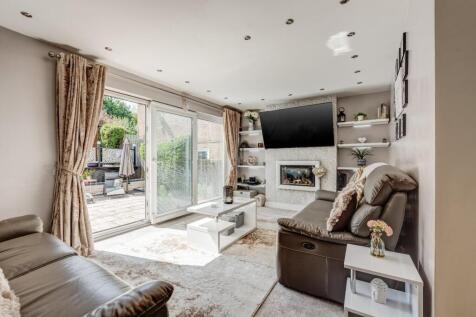 20WillowCrescent(Interior)-1.jpg