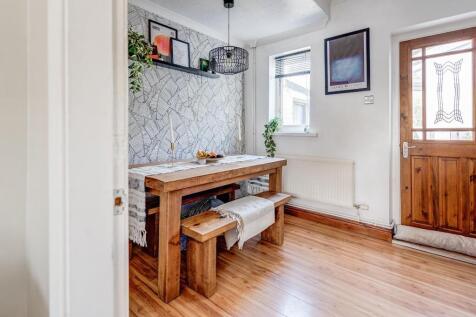 25ManorRoad(Interior)(6of26).jpg