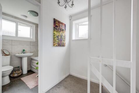 4GrimsellClose(Interior)-14.jpg
