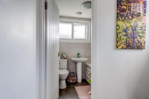 4GrimsellClose(Interior)-15.jpg