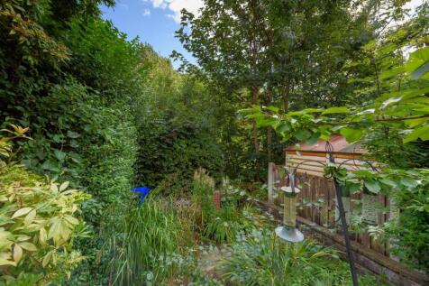4GrimsellClose(Exterior)-9.jpg