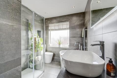 11RocherAve(Interior)-30.jpg