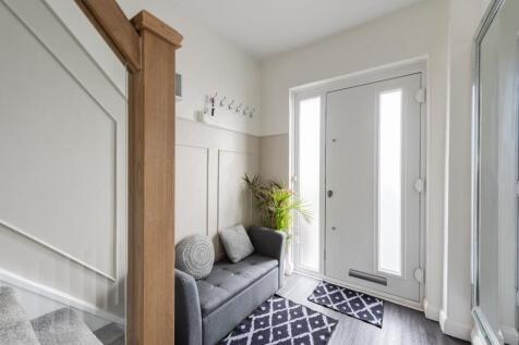11RocherAve(Interior)-1.jpg