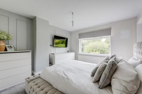 11RocherAve(Interior)-19.jpg