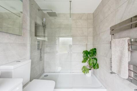 11RocherAve(Interior)-24.jpg