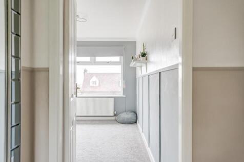 11RocherAve(Interior)-31.jpg