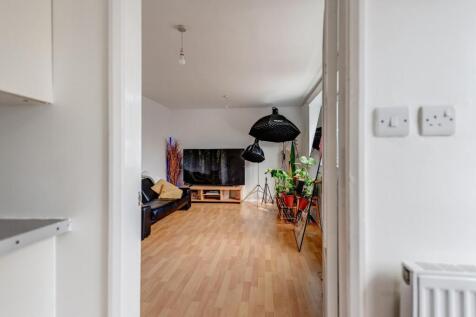 117aDoncasterRoad(Interior)-1.jpg