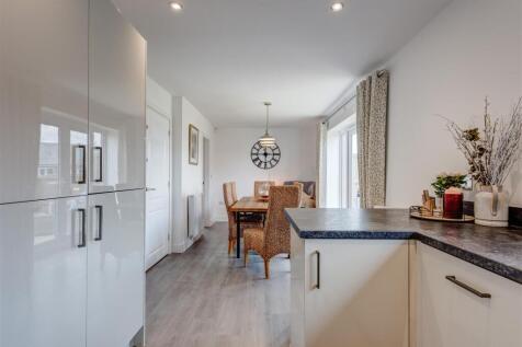 4RockinghamAvenue(Interior)-9.jpg