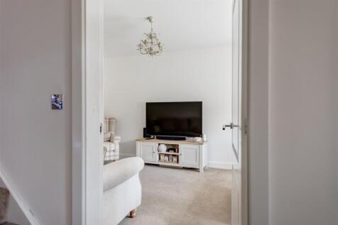 4RockinghamAvenue(Interior)-3.jpg