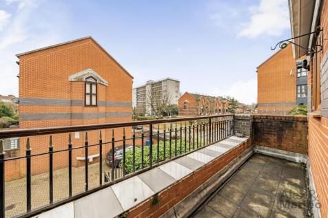 Bermondsey Wall East