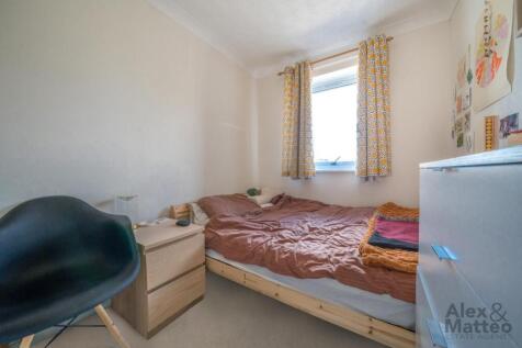 Hull Close