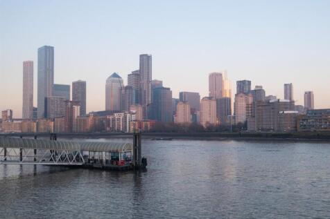 Greenland Pier.jpg