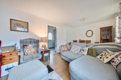 1383293-12-692457...