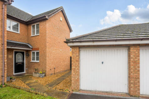 1383293-15-692457...