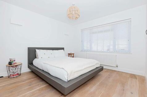 Ridgeway Close_2.jpg