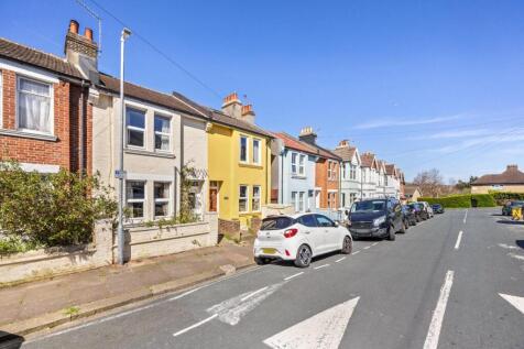 Redvers Road, 69-025.jpg