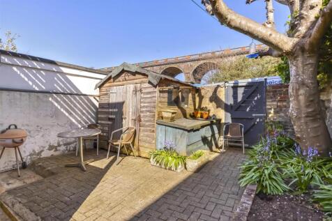 Ditchling Rise_19.jpg