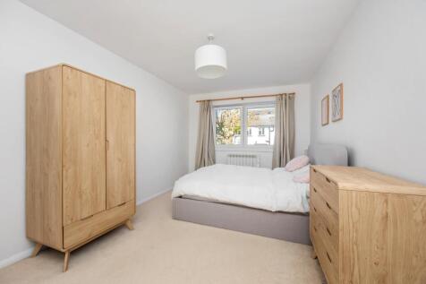 College Terrace_St Matthews Court_6-002.jpg