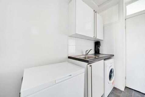 kitchen 2.jpeg