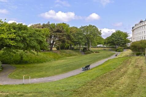 Adelaide Crescent_39.jpg